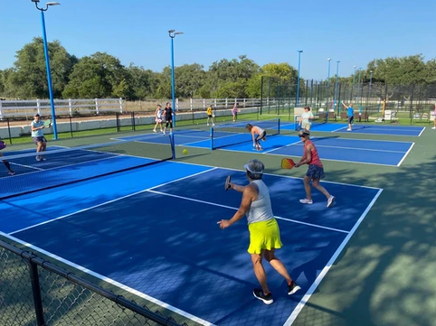 Image 10 of 11 of Polo Tennis and Fitness Club court