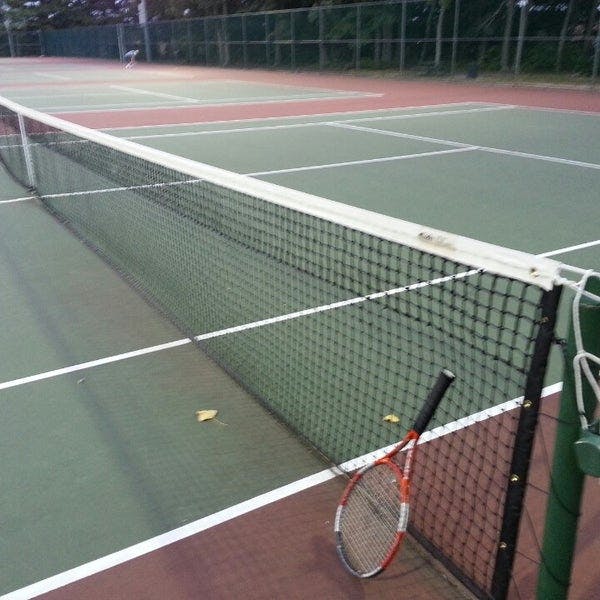 Bay Lea Park Tennis Courts